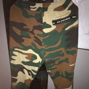 Nike Camo joggers